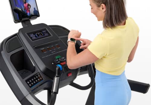 Horizon 7.0 AT Treadmill - Image 5